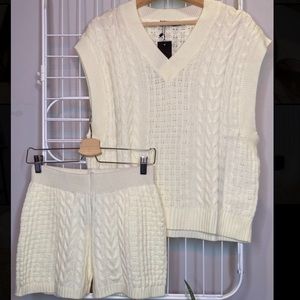 Knit vest and shorts set (new!)
